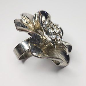 Large Silver Rose Rhinestone Cocktail Ring